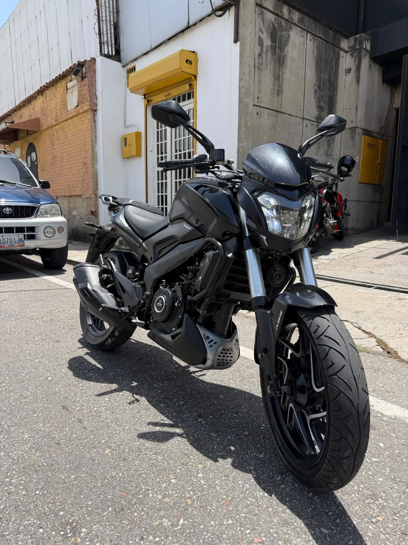 Bajaj Dominar 2025